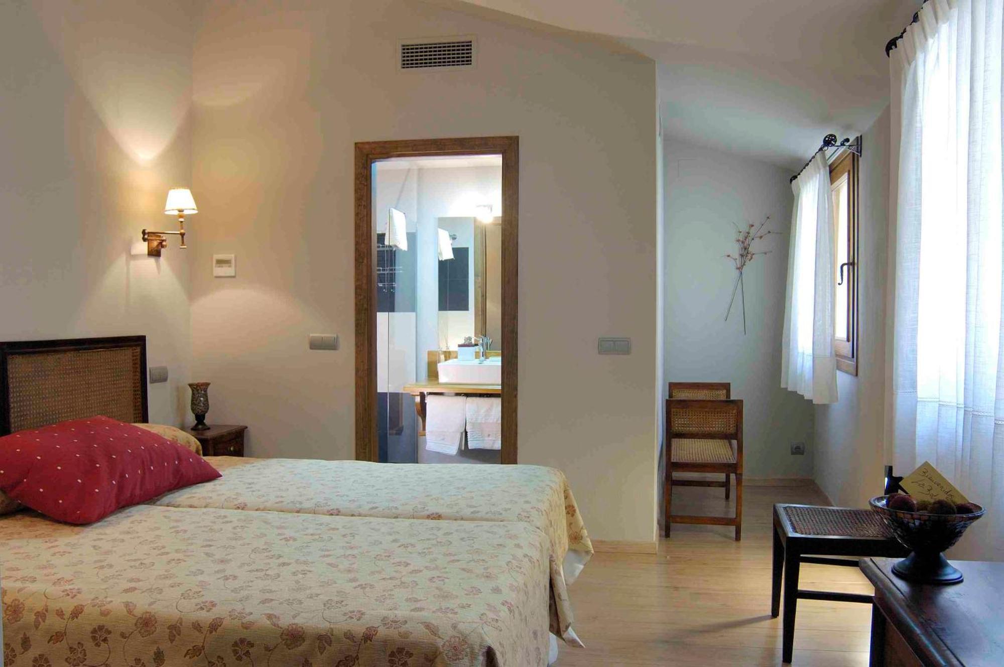 Casa Rural La Botica โอโรเปซา ภายนอก รูปภาพ